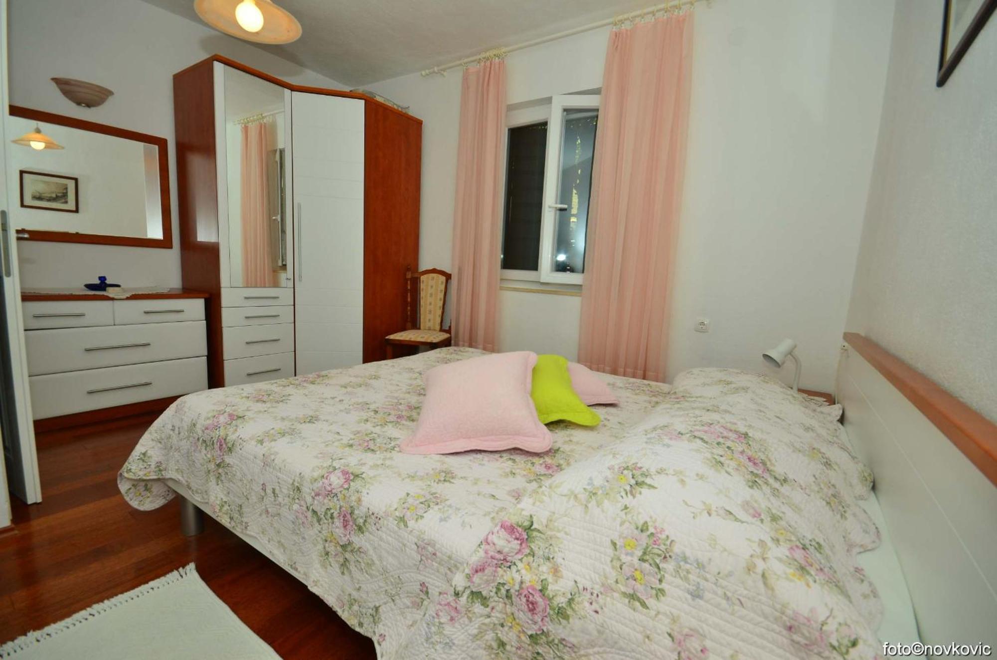 בול Apartments Fani Kanun מראה חיצוני תמונה